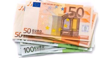 El euro blue cerró a $1304 para la compra y $1326 para la venta este martes 1 de octubre de 2024