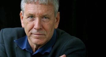 Seis años sin Amos Oz, seis libros del gigante de las letras israelíes (y su remedio contra el fanatismo)