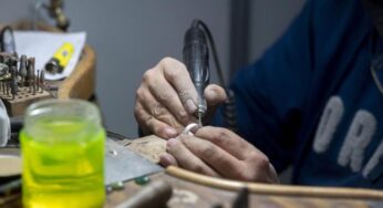 Un peón del sector metalúrgico de Guipúzcoa cobra por hora un 30% más que un ingeniero de Cuenca