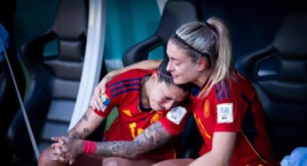 Alexia Putellas intentó animar a Jenni Hermoso para que disfrutara la victoria del mundial pero ella estaba “enfadada y llorando” por el beso de Rubiales