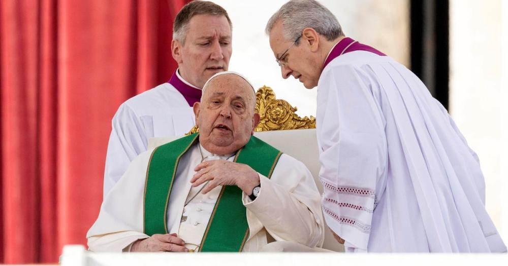 Enfermo, el papa Francisco no pudo leer su mensaje antibélico ante 30 mil militares del mundo