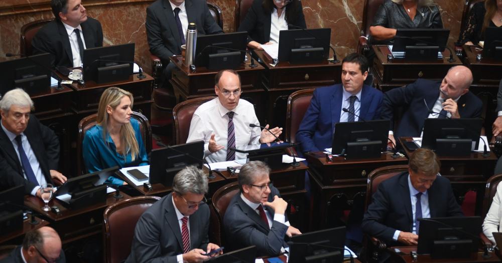 Cumbre de gobernadores y senadores radicales: volvieron a pedir al Gobierno que retire los pliegos de Lijo y García-Mansilla
