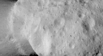 Revelaciones en el espacio: descubren un asteroide gigante con forma de maní y un planeta que se desintegra como un cometa